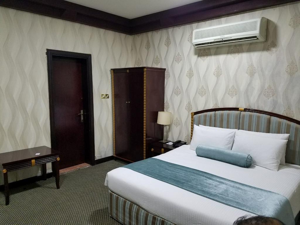 Verona Resorts Sharjah Bilik gambar